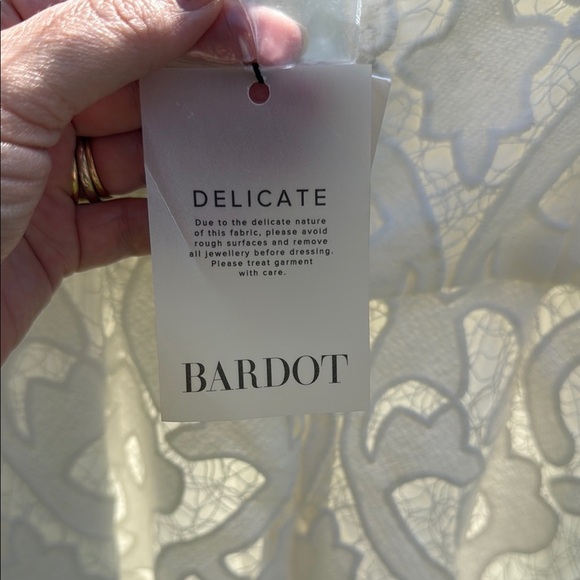 NWT Bardot Cream Sheath Dress Spaghetti Strap Wedding size 6 - Picture 6 of 11